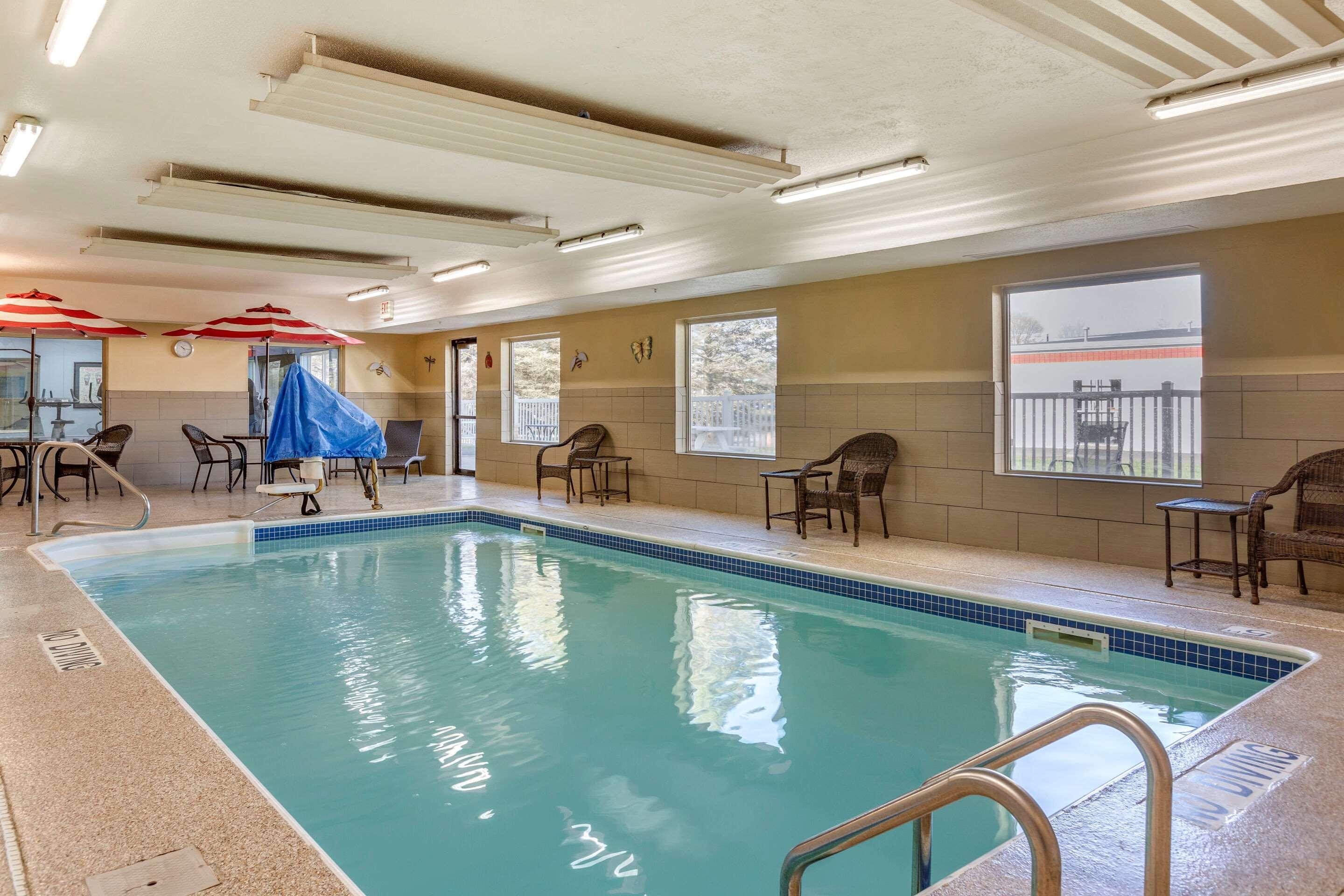 Comfort Inn & Suites Paw Paw Exteriör bild