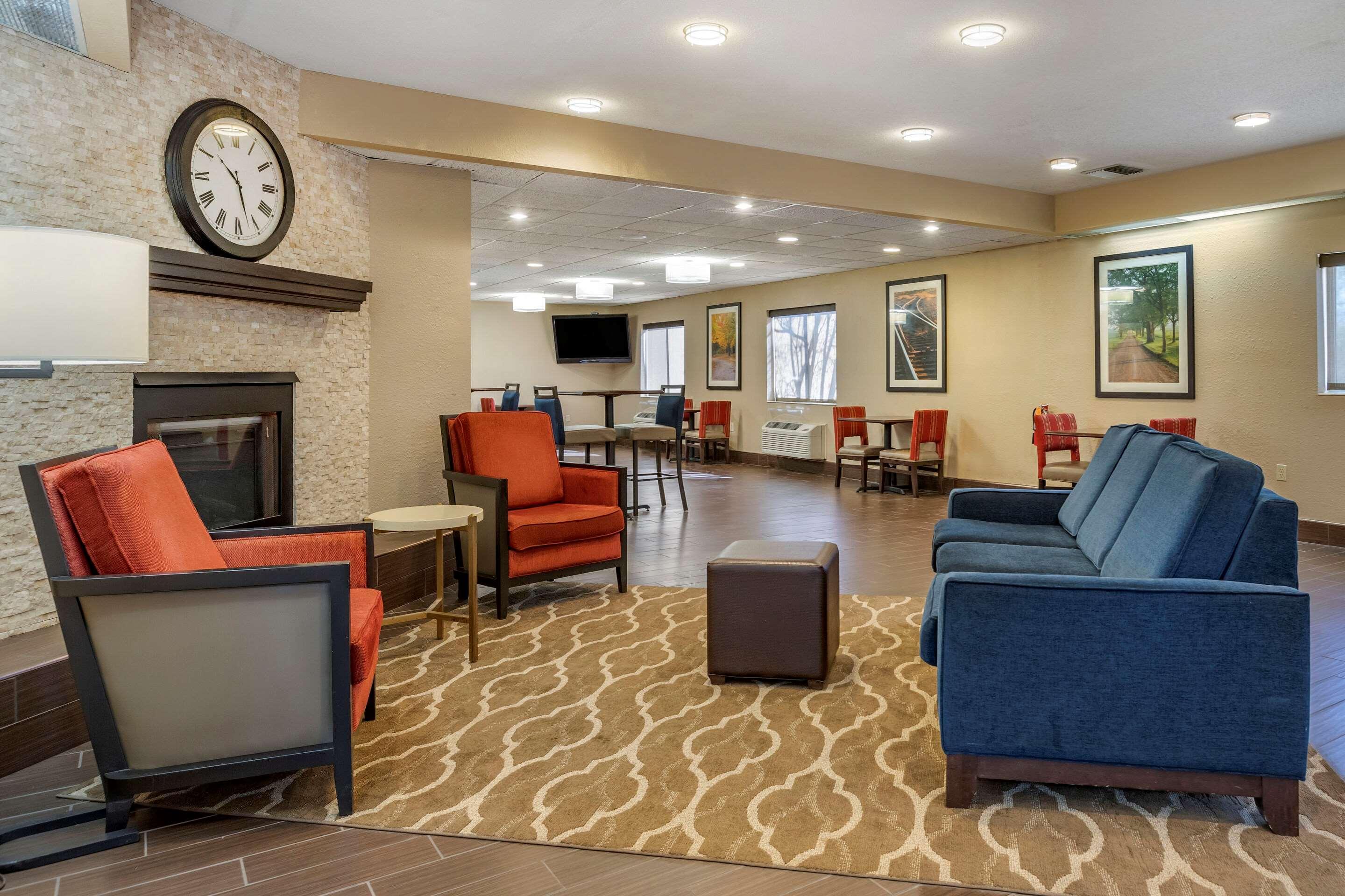 Comfort Inn & Suites Paw Paw Exteriör bild
