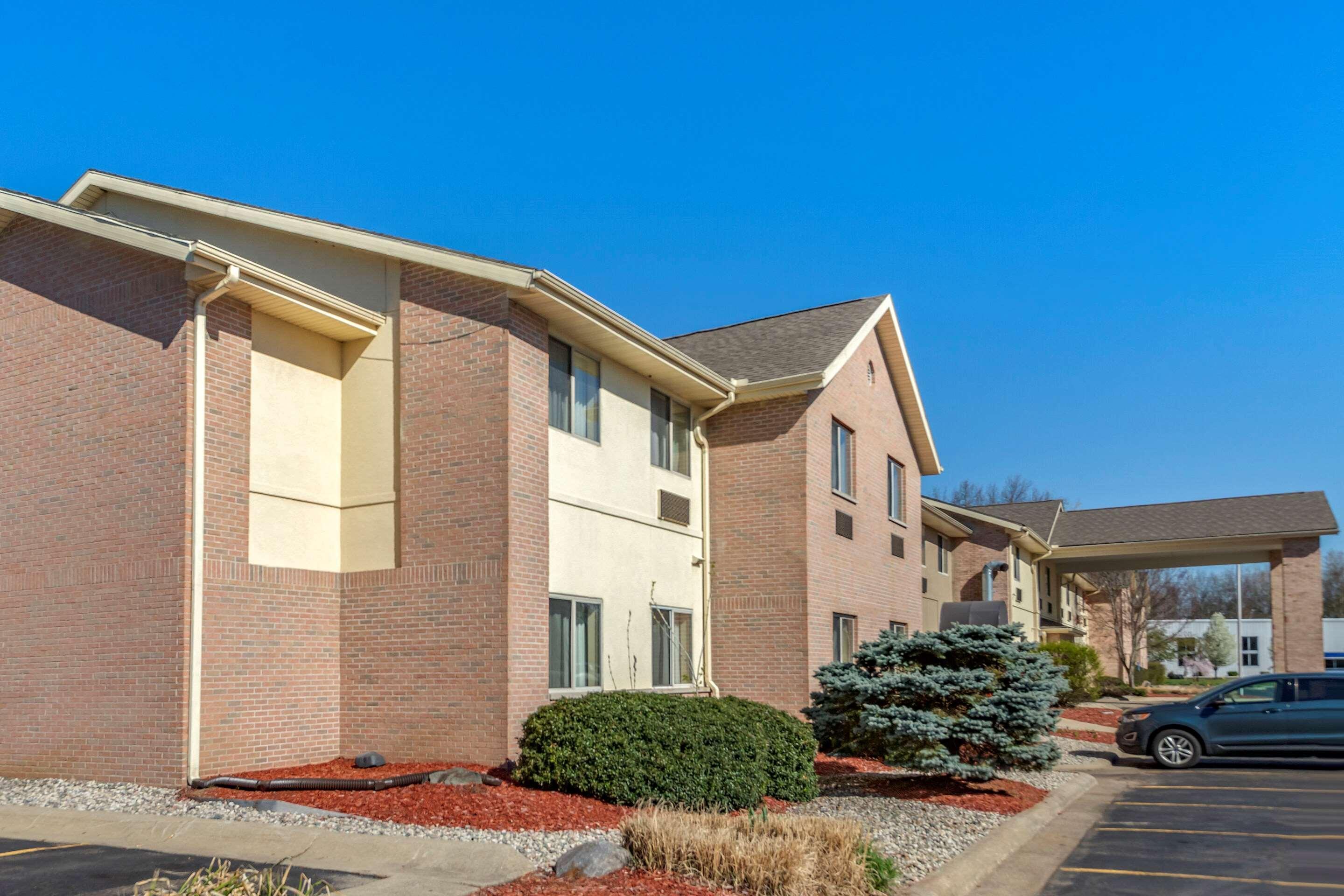 Comfort Inn & Suites Paw Paw Exteriör bild